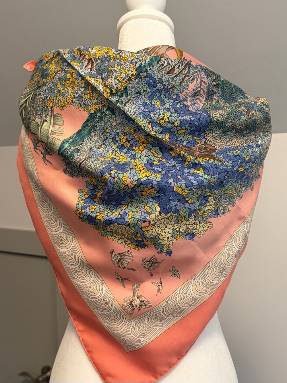 Vintage Hermes Légendes de l'Arbre Silk Scarf Twill 90 - Picture 7 of 11